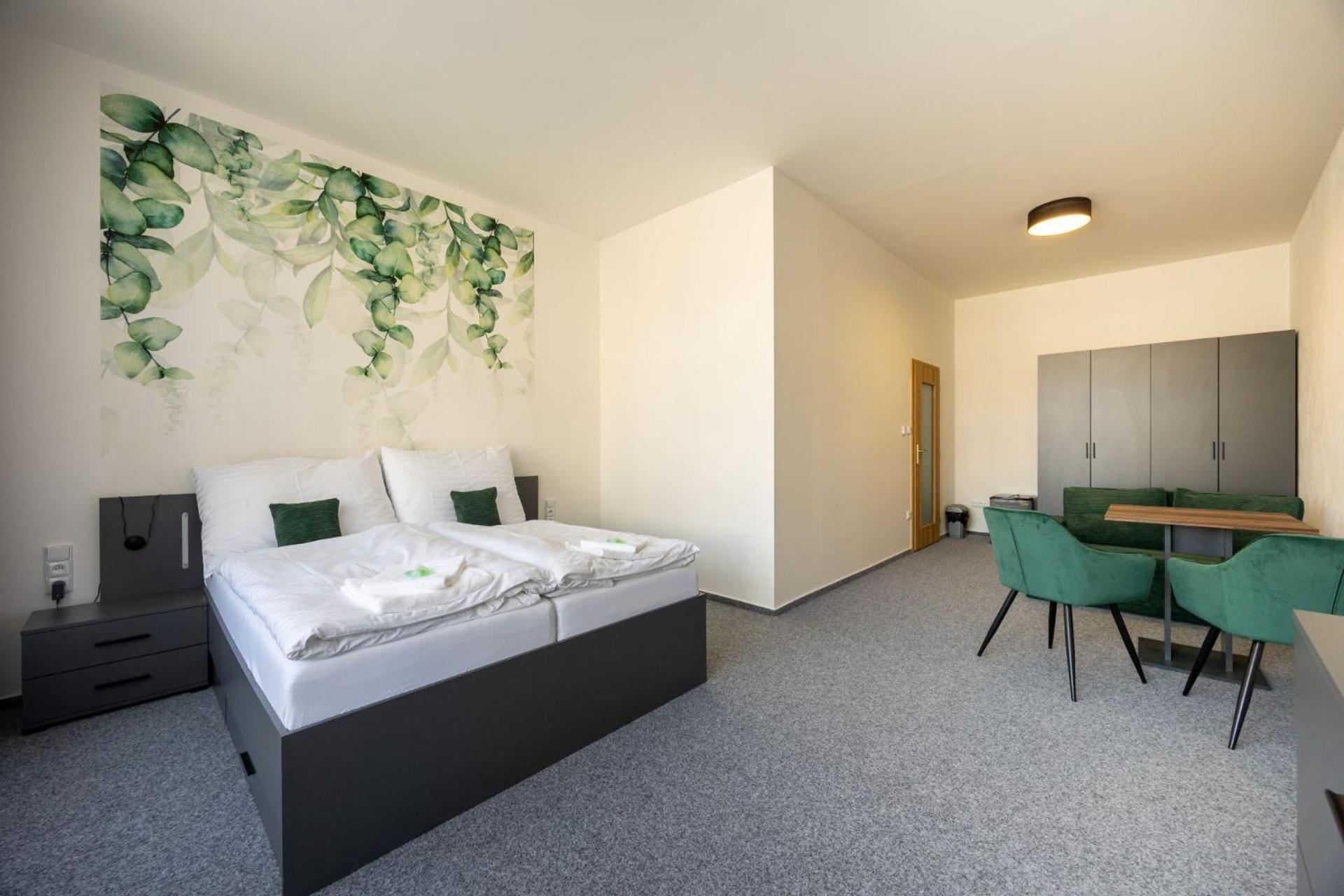 Hotel Tht Polička Zewnętrze zdjęcie